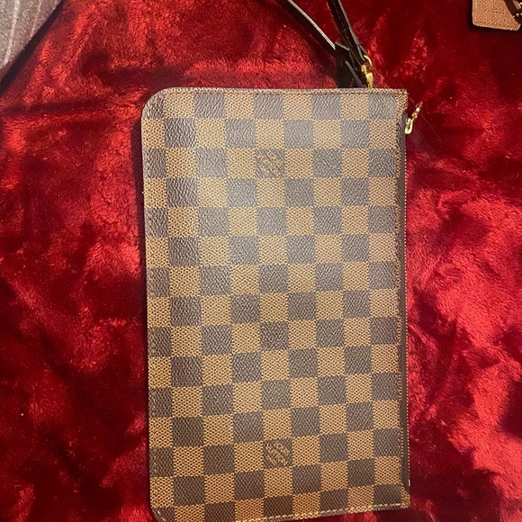 Authentic louis vuitton pochette - Picture 4 of 4
